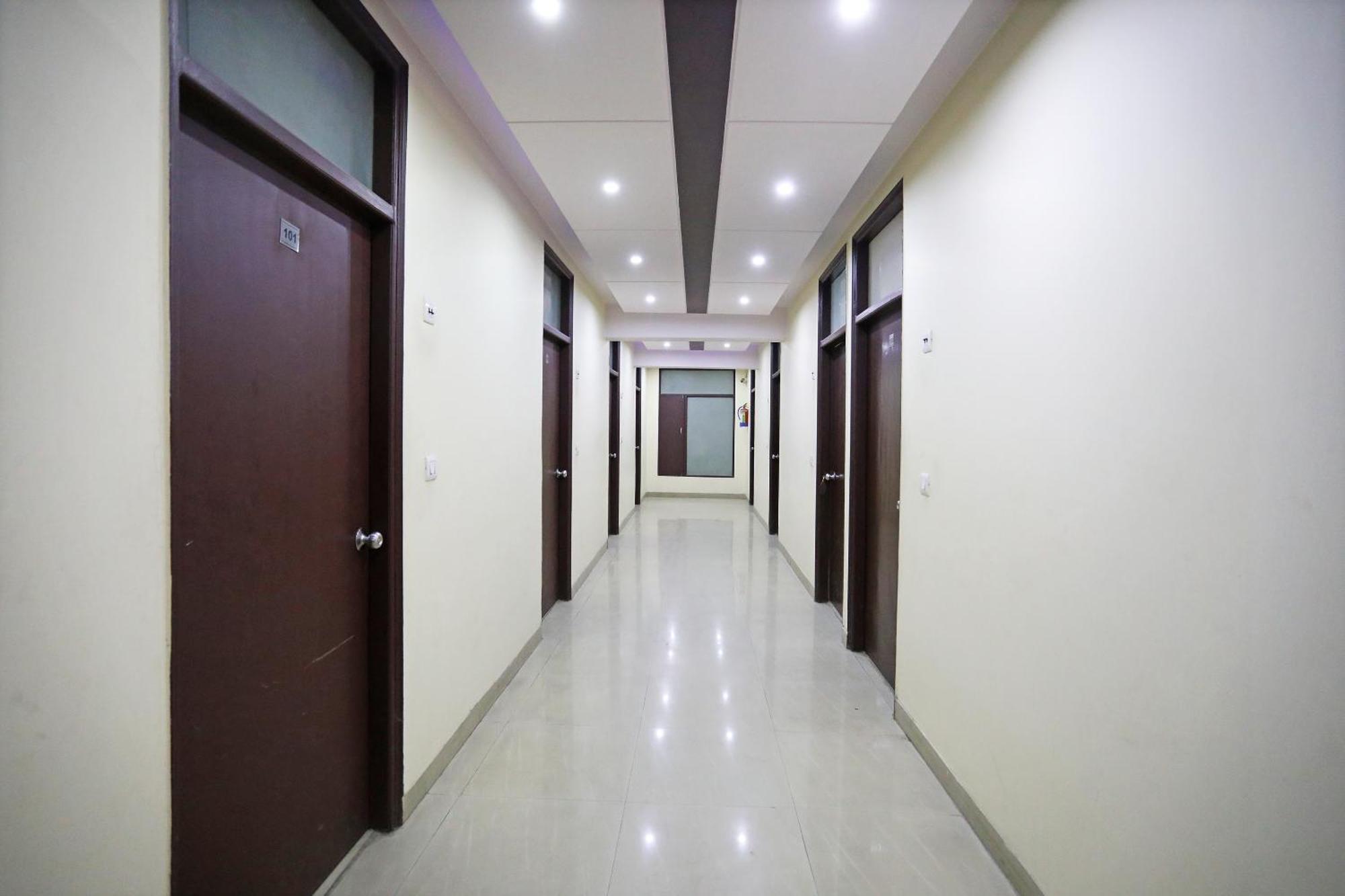 Hotel O Mahipalpur Inn New Delhi Eksteriør bilde
