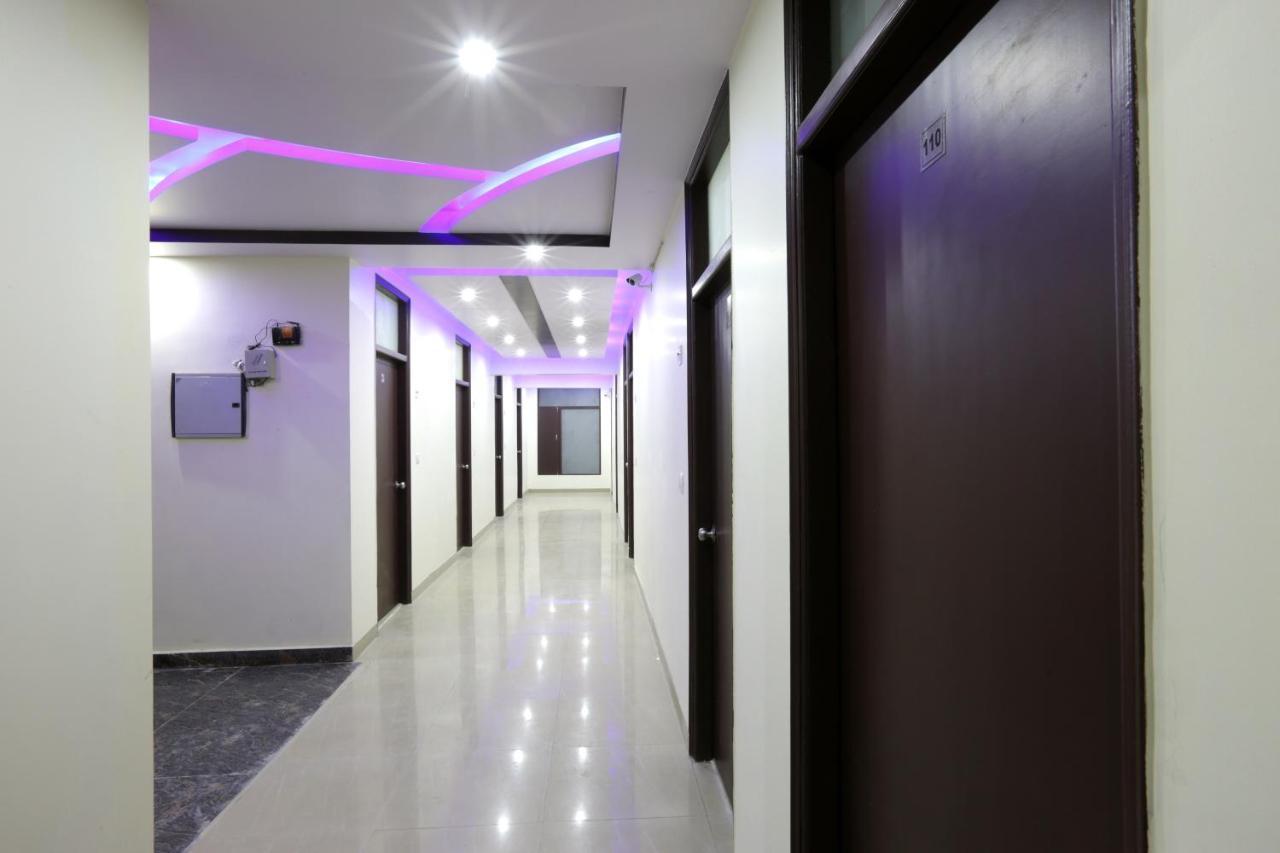 Hotel O Mahipalpur Inn New Delhi Eksteriør bilde