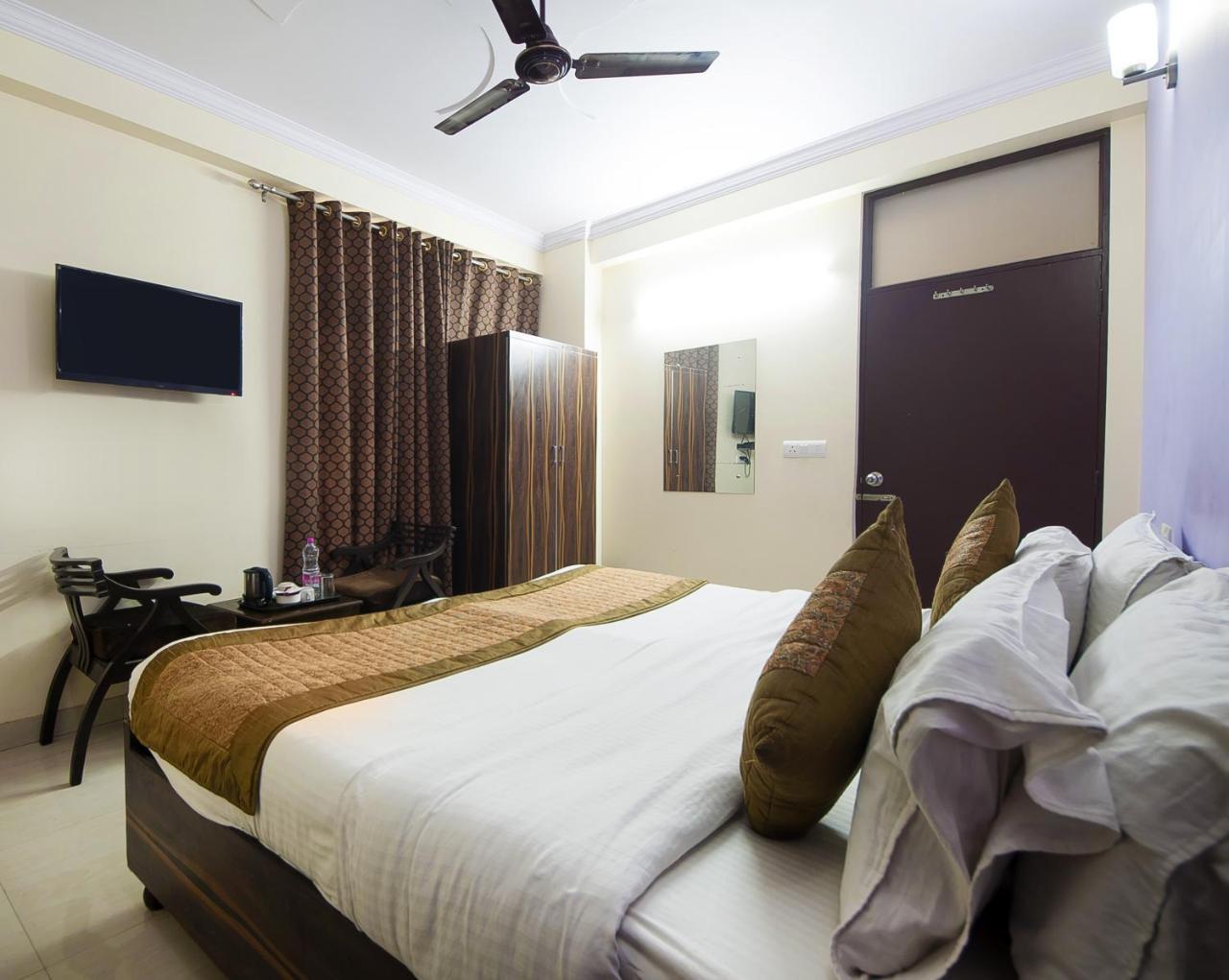 Hotel O Mahipalpur Inn New Delhi Eksteriør bilde